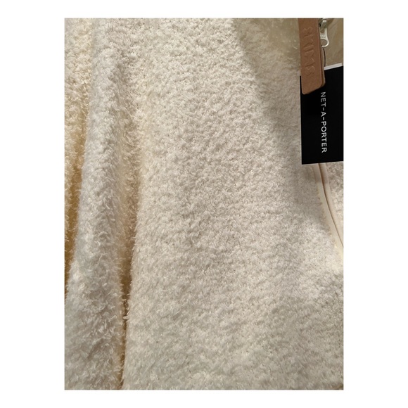 Skims Cozy Knit Cropped Pullover - Picture 4 of 9